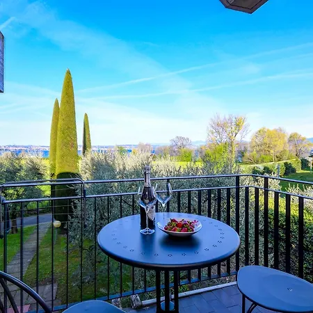 Holiday Sirmione Apartments