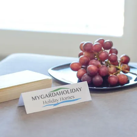 Holiday Sirmione Apartments アパート