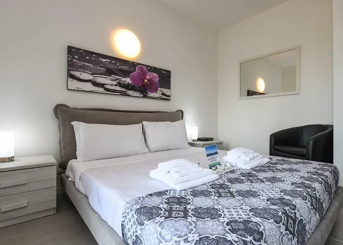 Holiday Sirmione Apartments