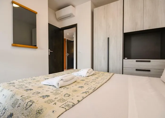 Holiday Sirmione Apartments Apartment